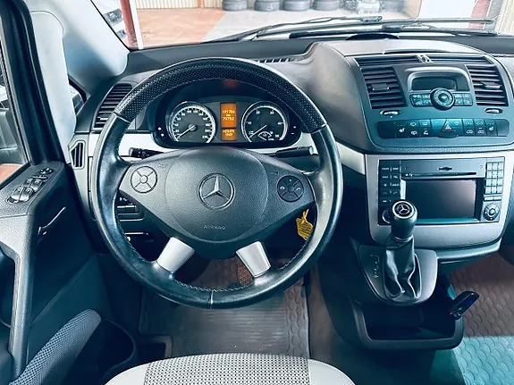 Mercedes-Benz Viano 2013 photo 5