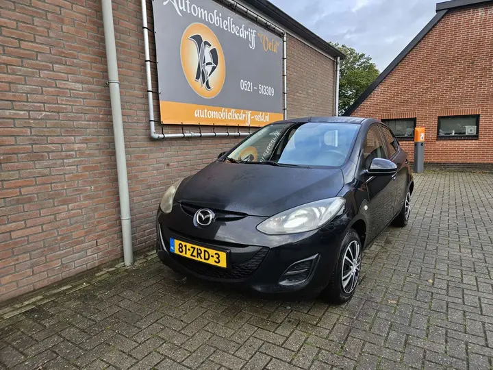 Mazda 2
