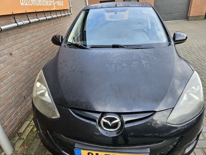 Mazda 2 2013 photo 3