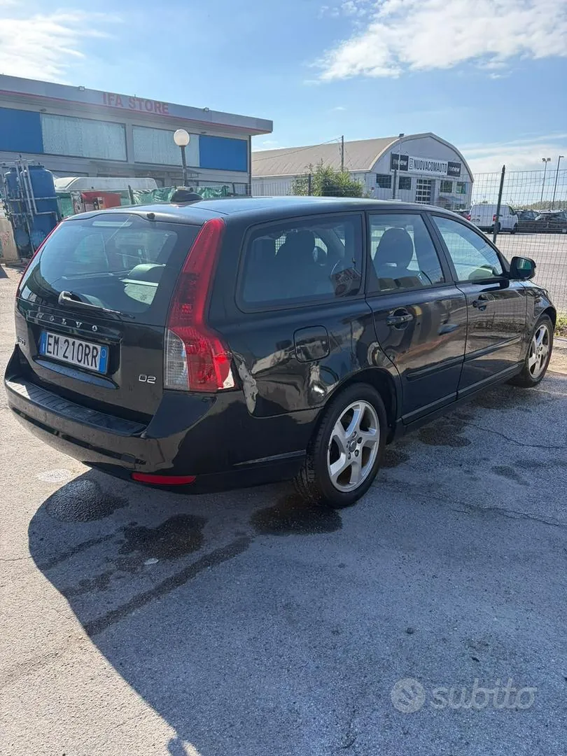 Volvo V50 2012 photo 4