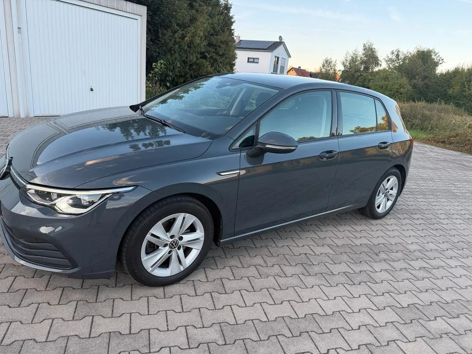 Volkswagen Golf 8