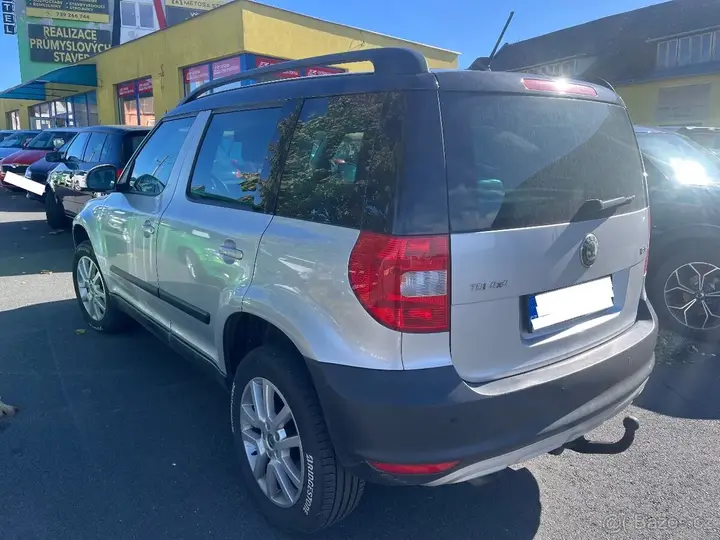 Skoda Yeti 2012 photo 4