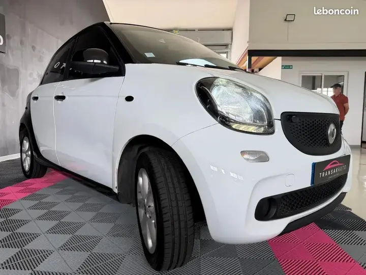 Smart Forfour 2019 photo 3