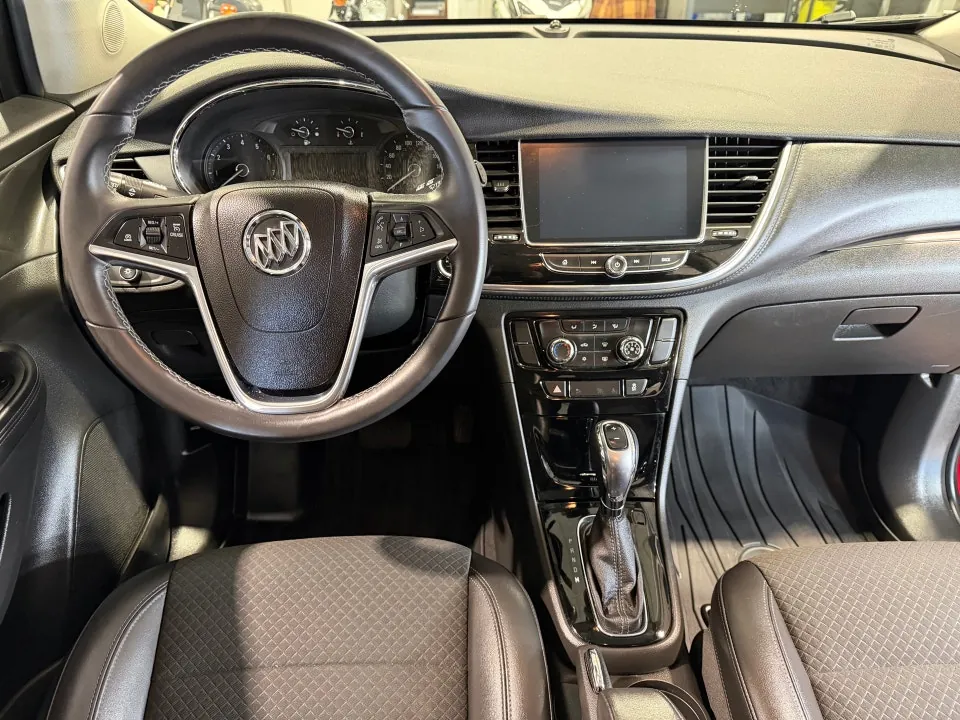 Buick Encore 2018 photo 2