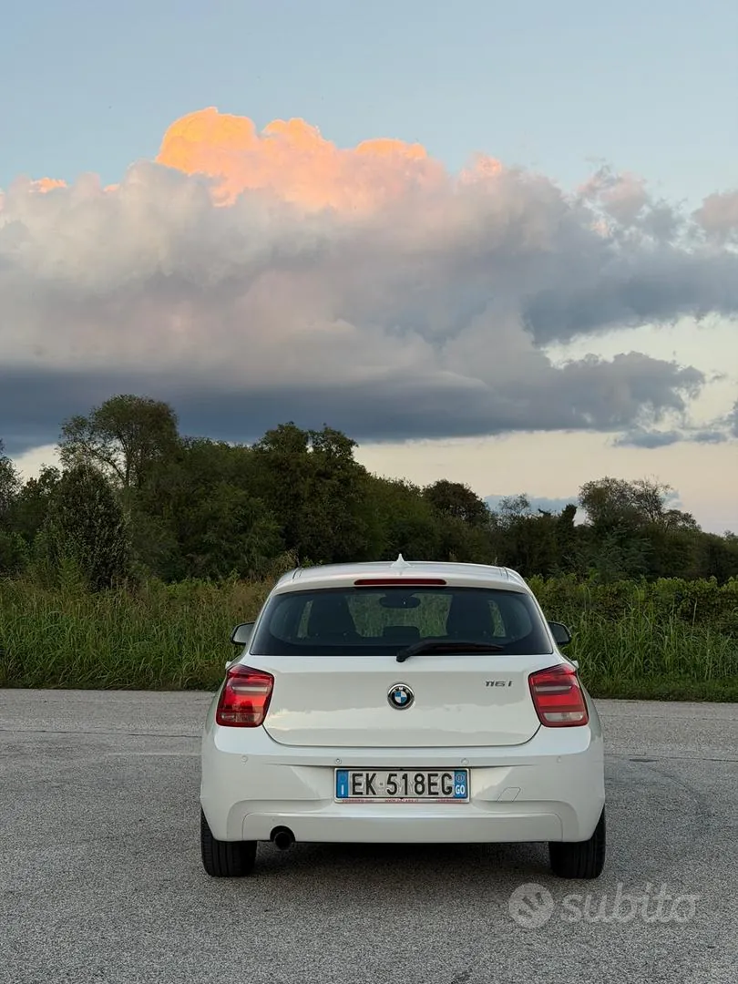 BMW 116I 2011 photo 5