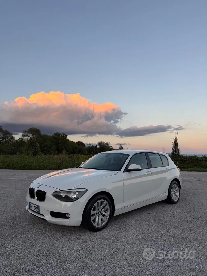 BMW 116I 2011 photo 4