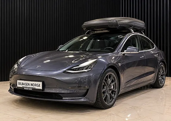 Tesla Model 3 2020 photo 3