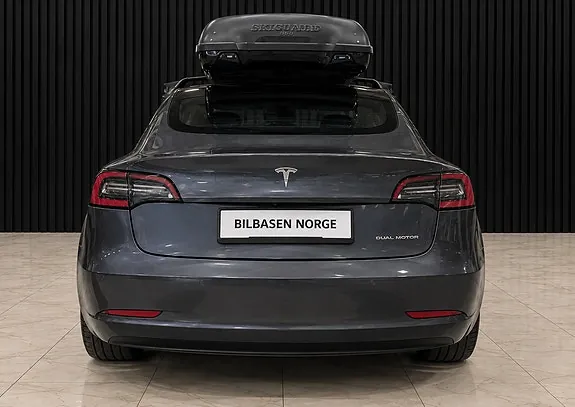 Tesla Model 3 2020 photo 4