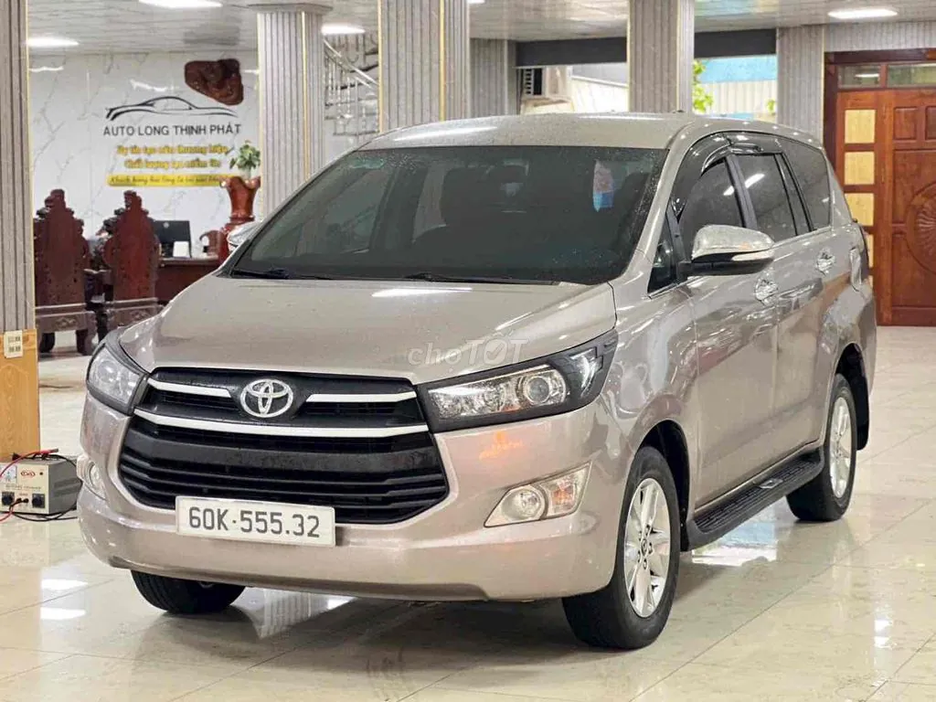 Toyota Innova 2017 photo 2