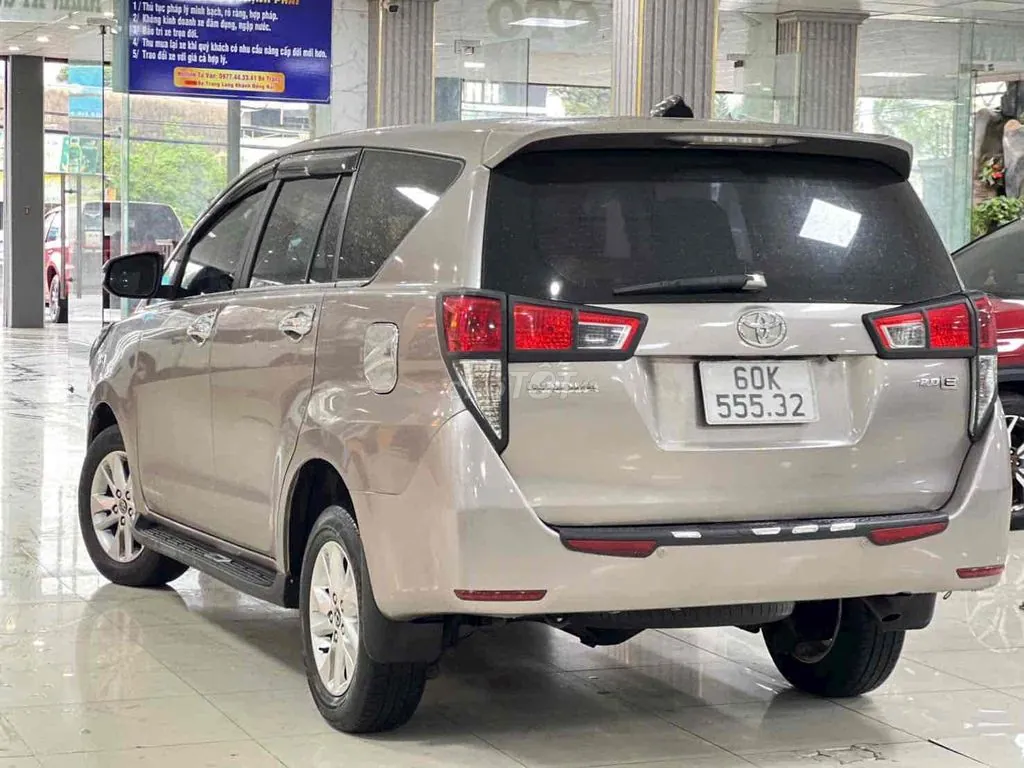 Toyota Innova 2017 photo 3
