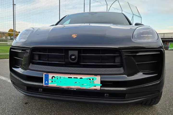 Porsche Macan 2024 photo 2