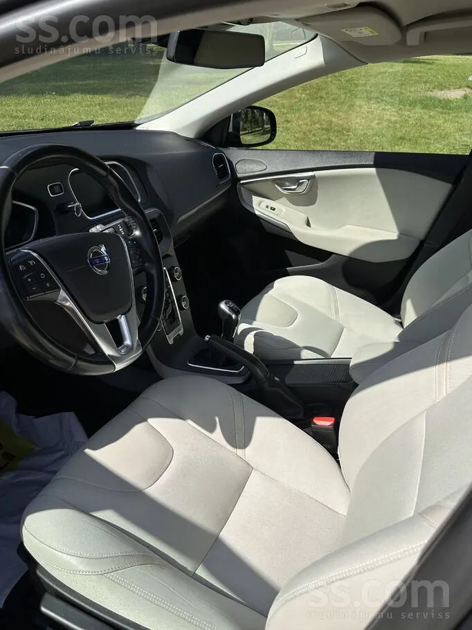 Volvo V40 2014 photo 5