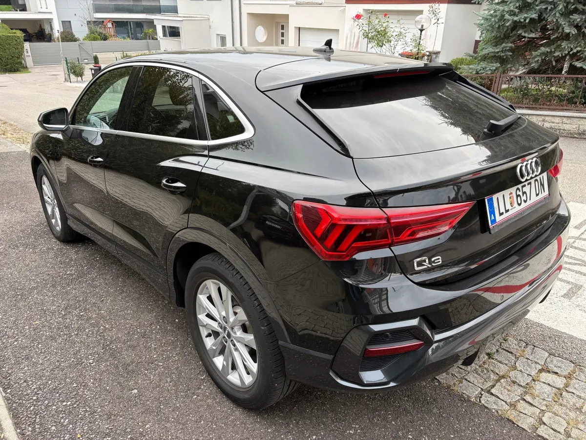 Audi Q3 2020 photo 2