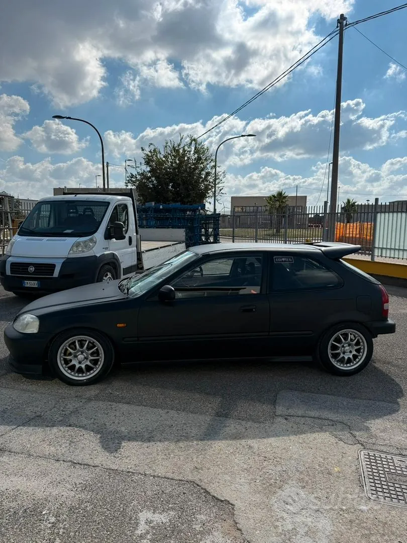 Honda Civic 2001 photo 2