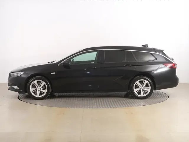 Opel Insignia St 2018 photo 2