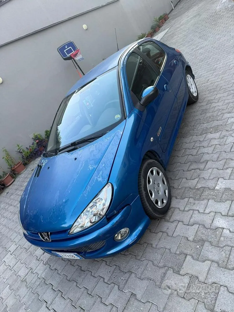 Peugeot 206 2006 photo 4