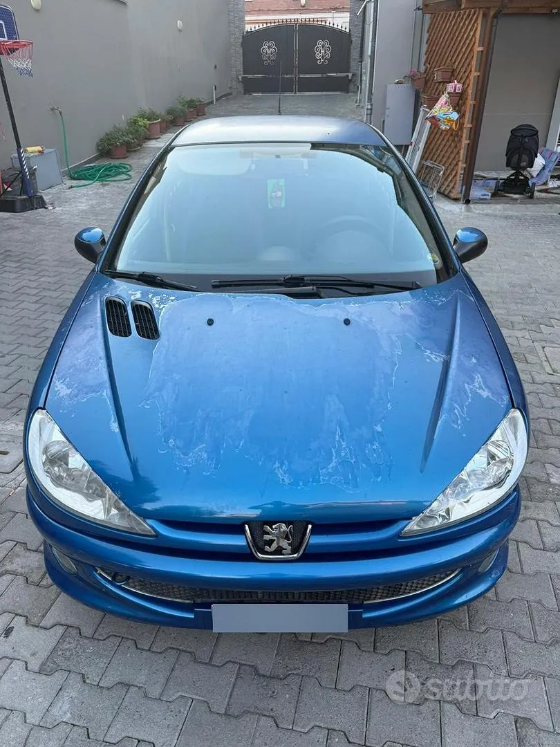 Peugeot 206