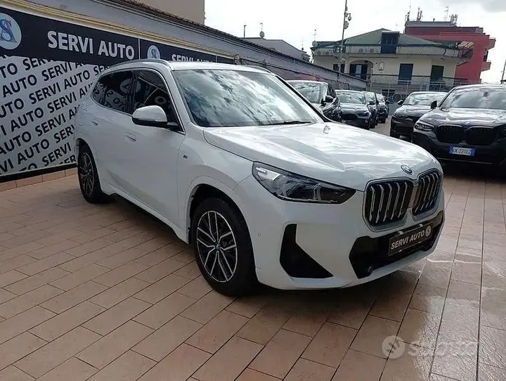 BMW Ix1