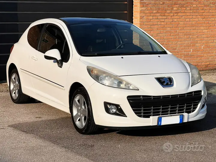 Peugeot 207