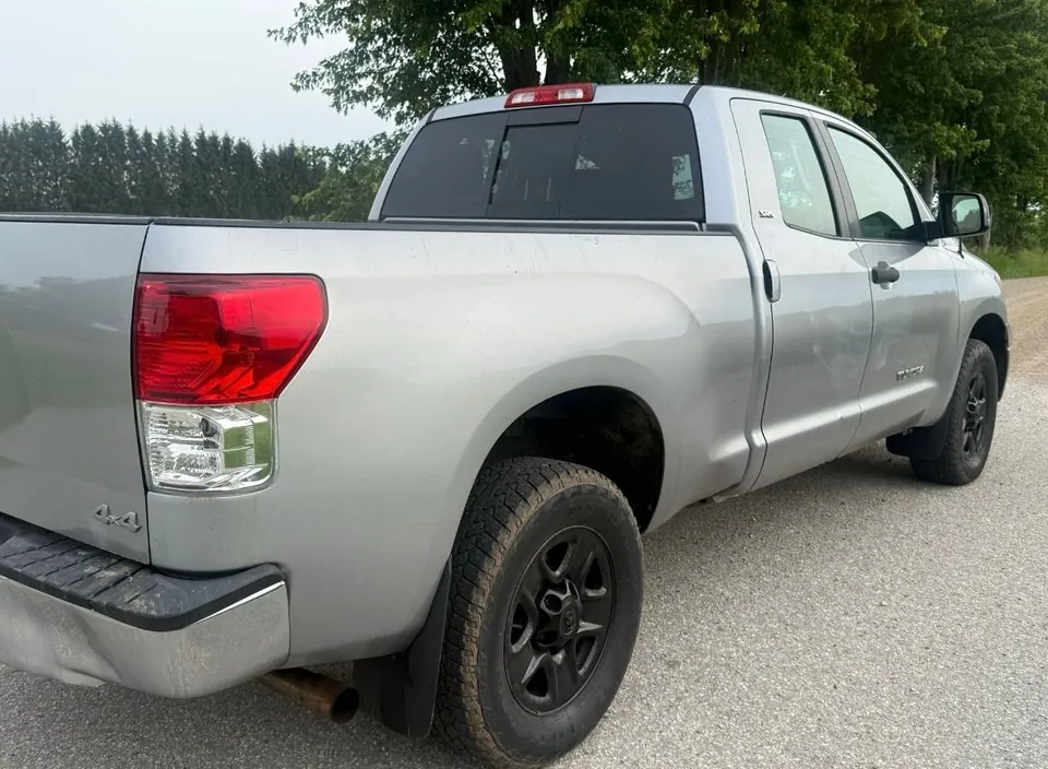 Toyota Tundra 2013 photo 3