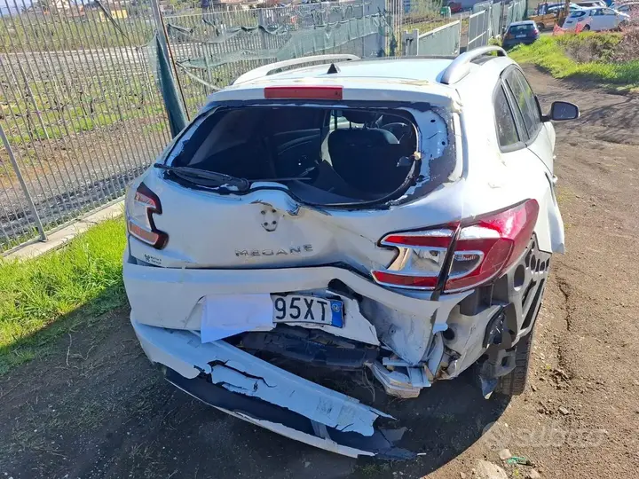 Renault Megane 2014 photo 3