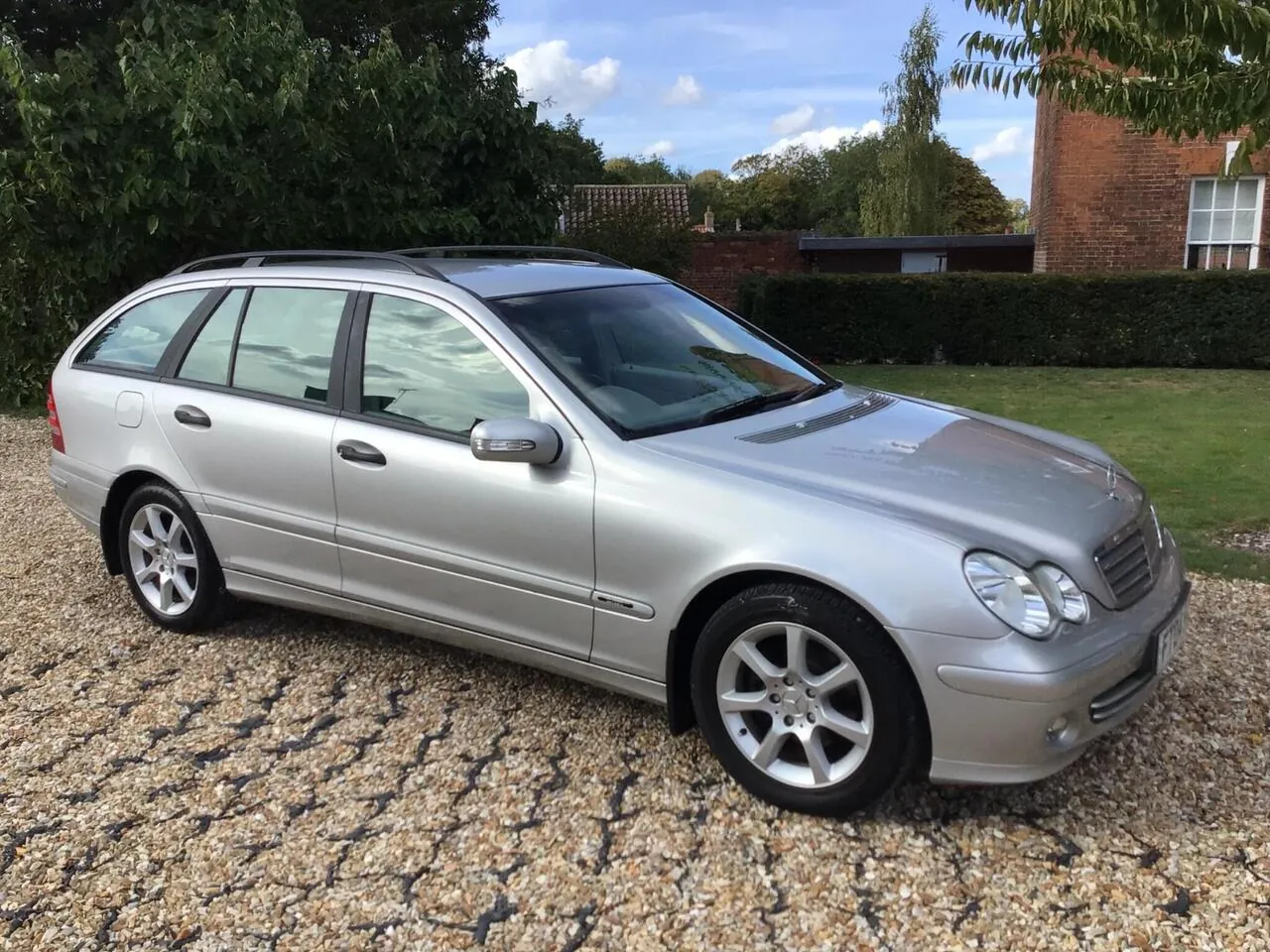 Mercedes-Benz C-Class 2004 photo 2