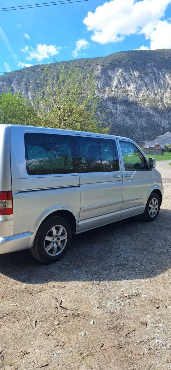 Volkswagen Multivan 2004 photo 3