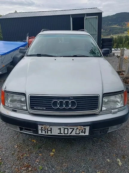 Audi 100