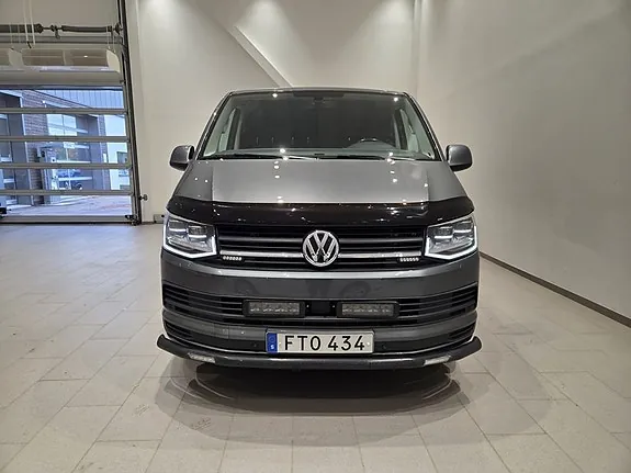 Volkswagen Transporter 2019 photo 2