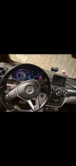 Mercedes-Benz B200