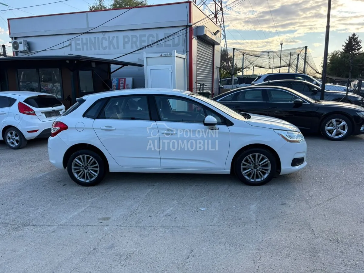 Citroen C4 2012 photo 4