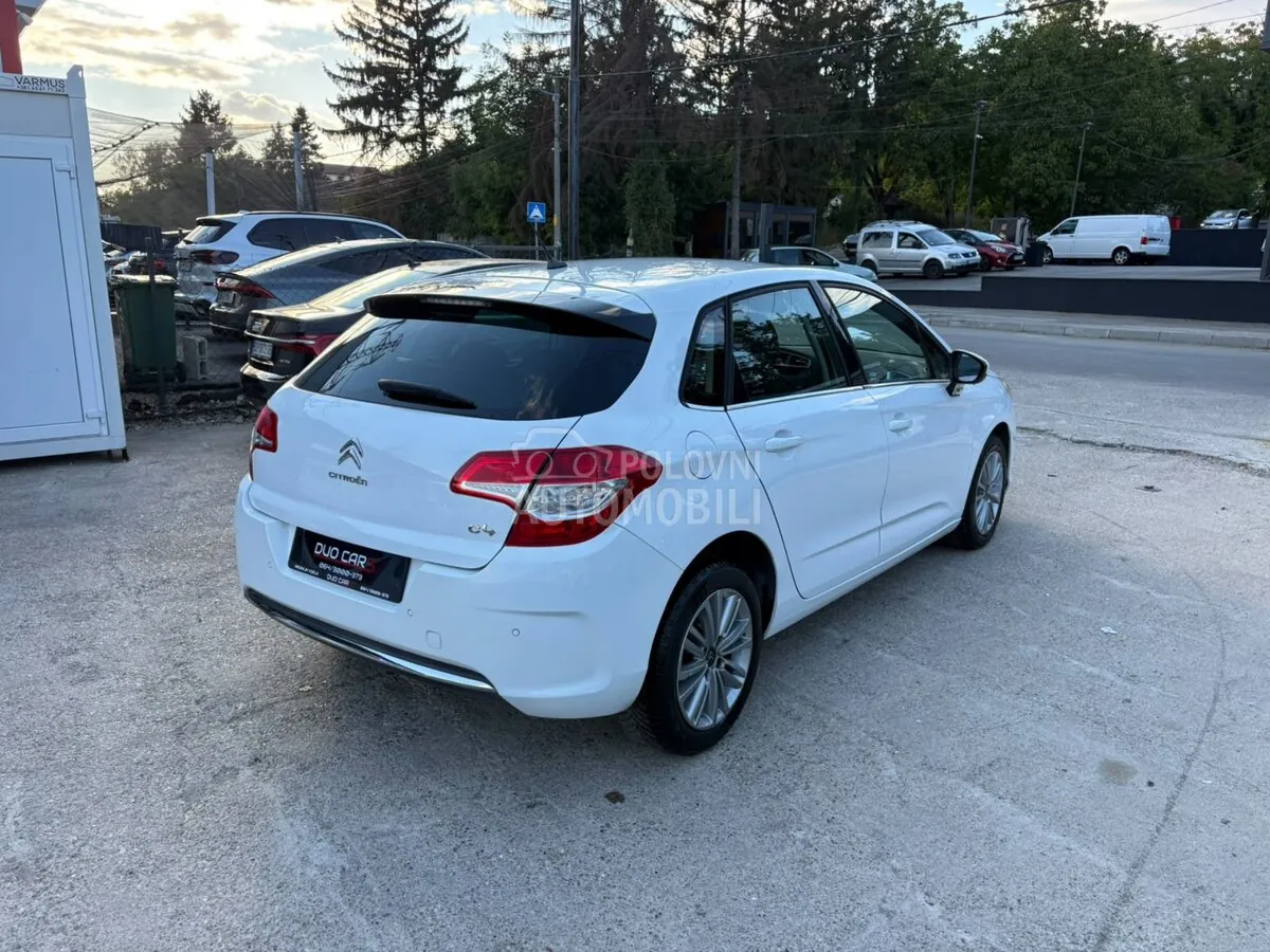 Citroen C4 2012 photo 5