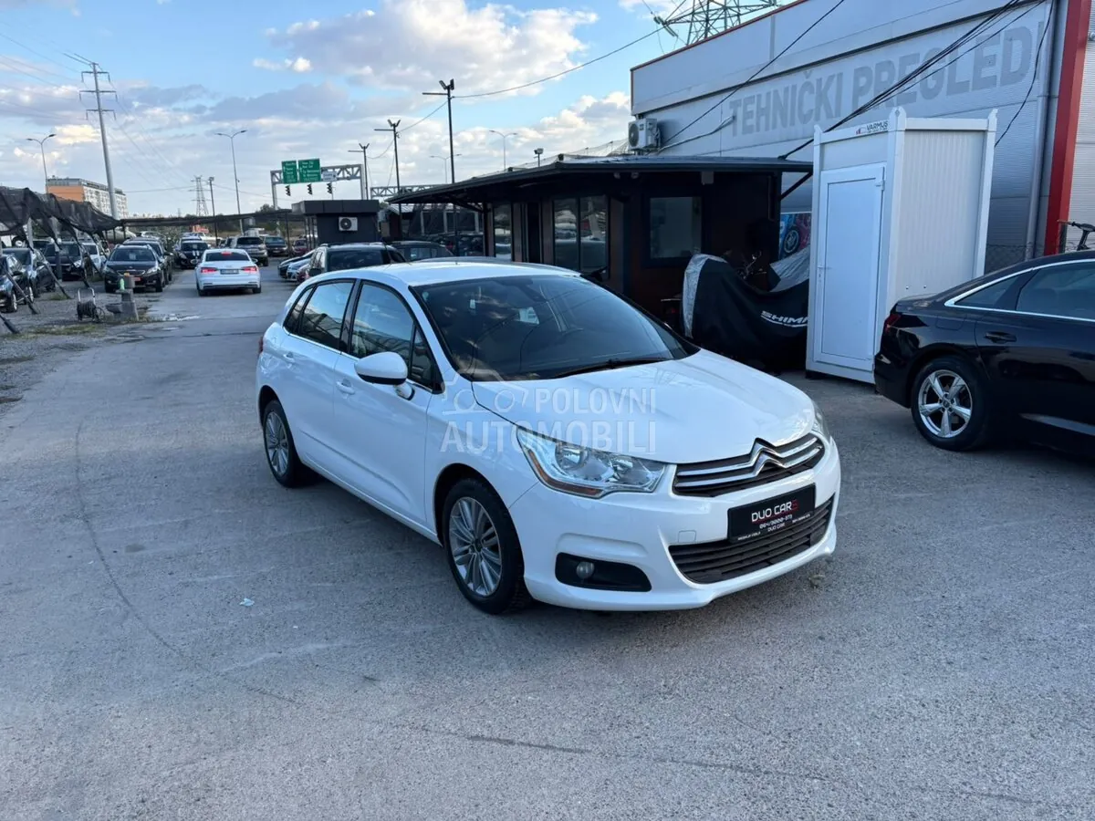 Citroen C4 2012 photo 3