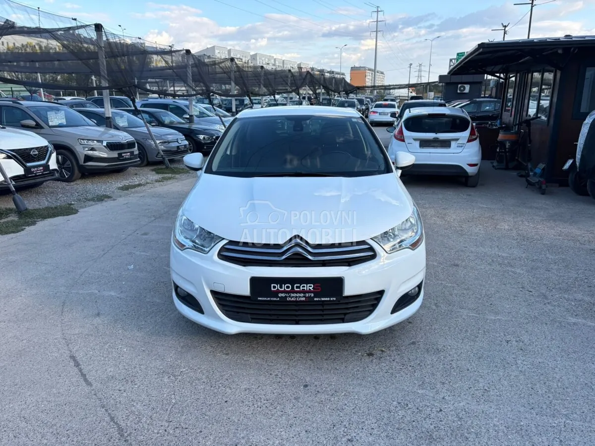 Citroen C4 2012 photo 2