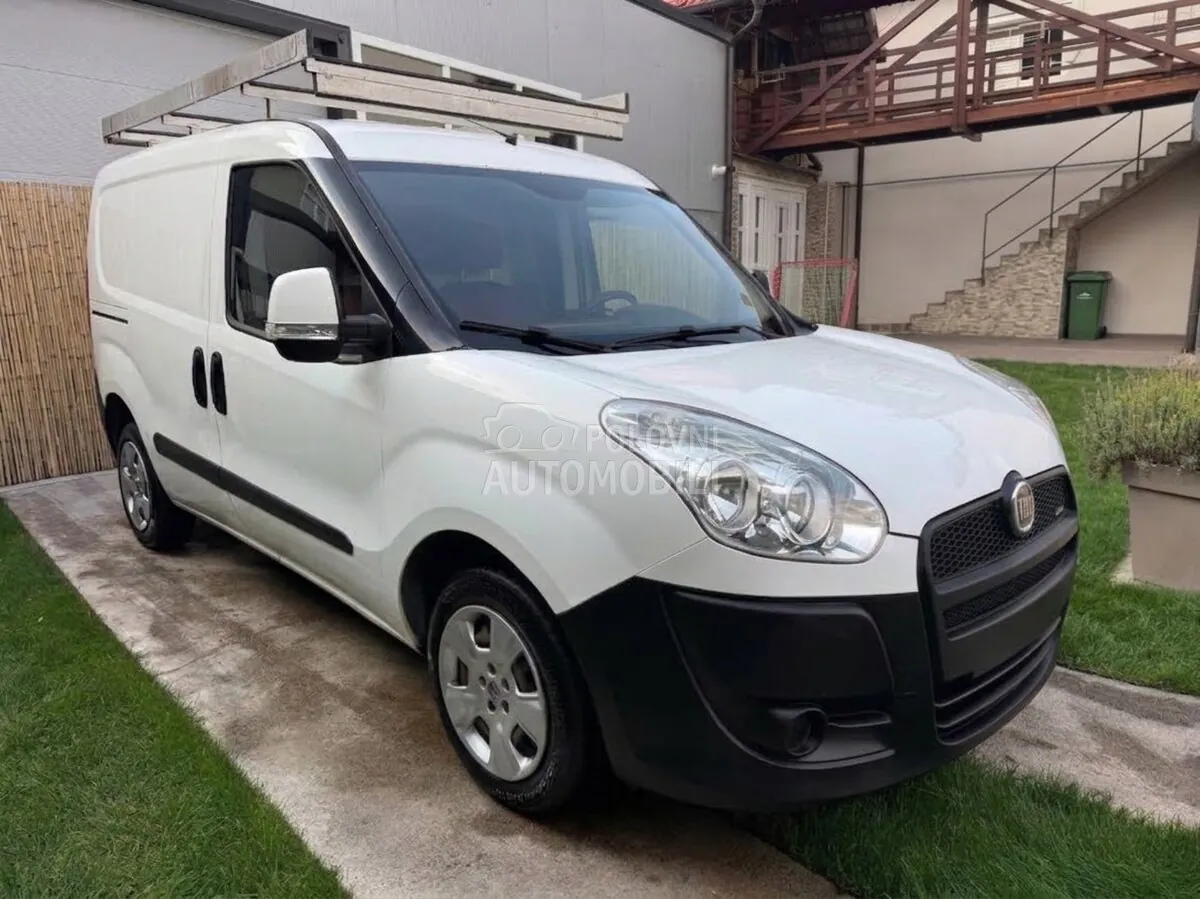 Fiat Doblo 2011 photo 2