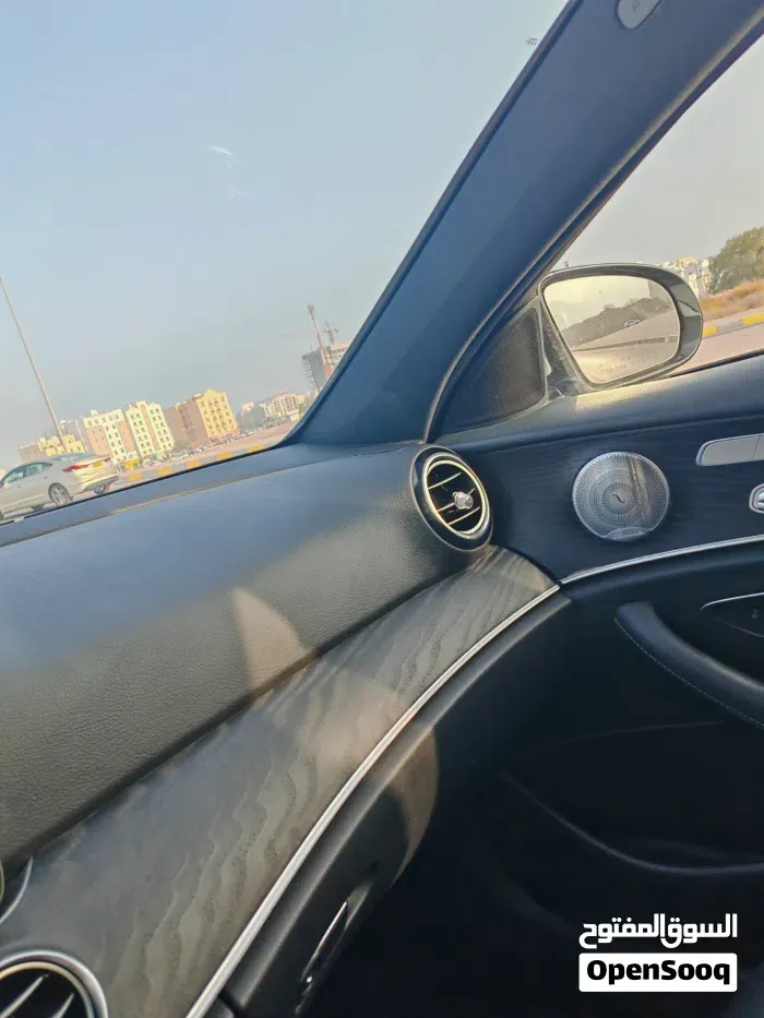 Mercedes-Benz E-Class 2020 photo 3