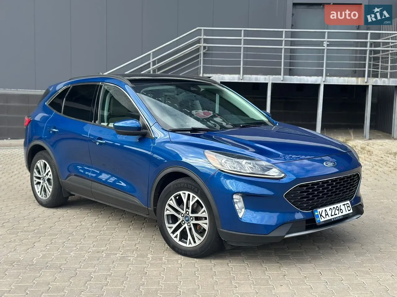 Ford Escape 2022 photo 3