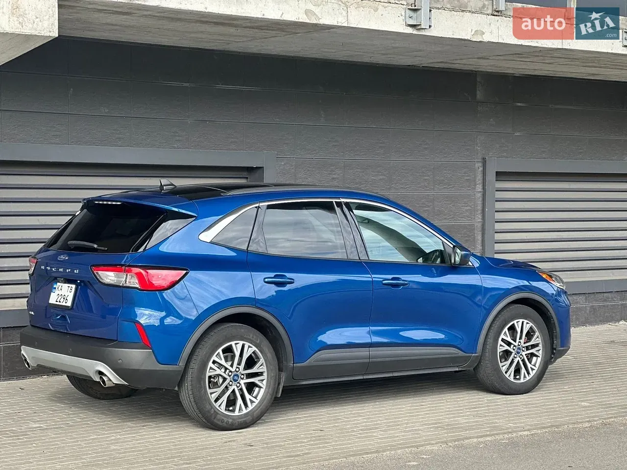 Ford Escape 2022 photo 2