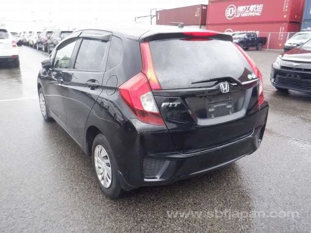 Honda Fit 2017 photo 3