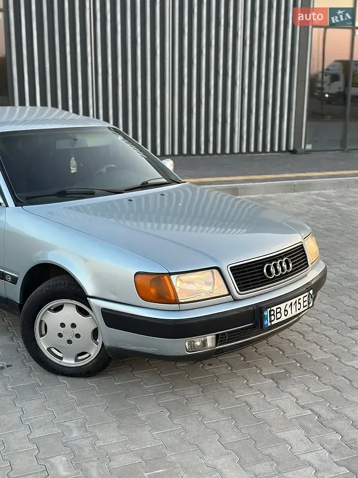 Audi 100 1991 photo 2