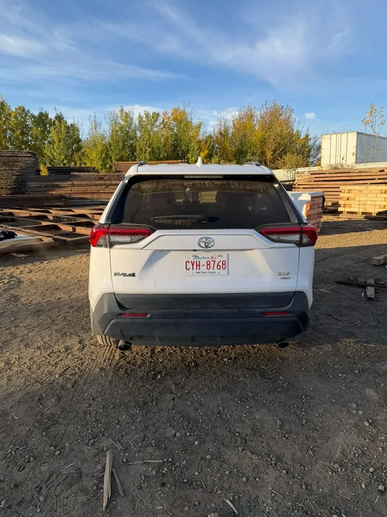 Toyota Rav4 2025 photo 4