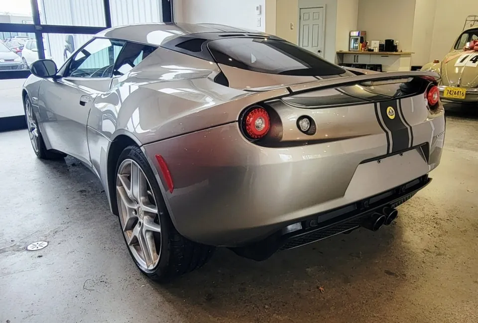 Lotus Evora 2011 photo 5