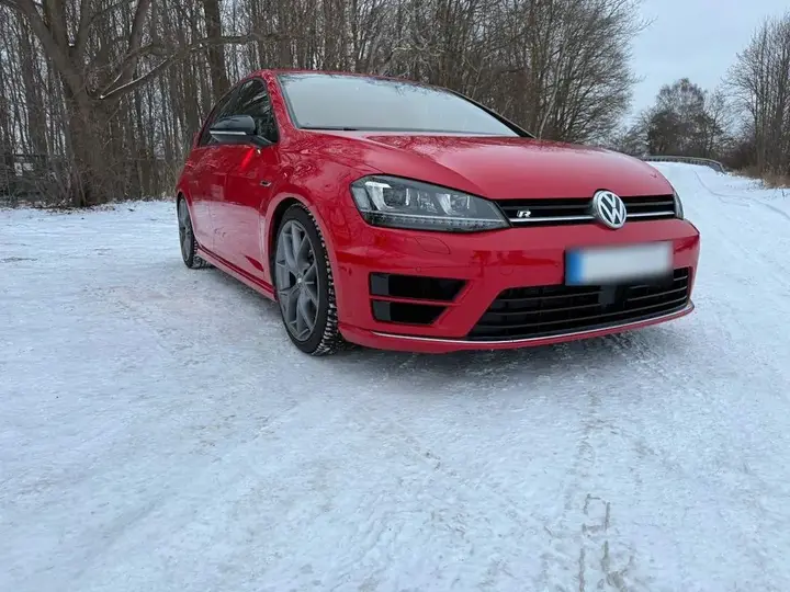 Volkswagen Golf 7 R