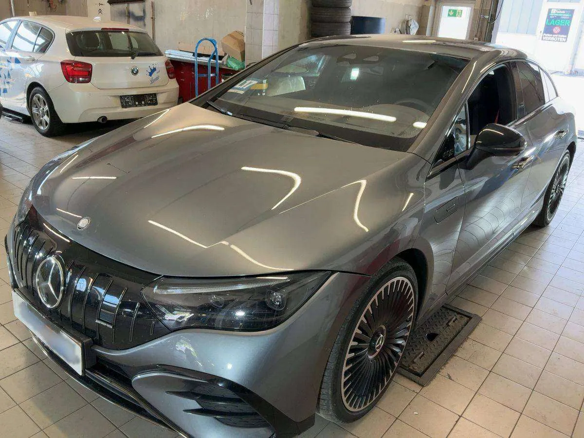 Mercedes-Benz Eqe
