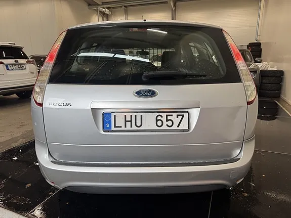 Ford Focus 2010 photo 4
