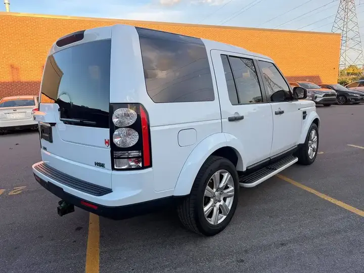 Land Rover Lr4 2015 photo 4