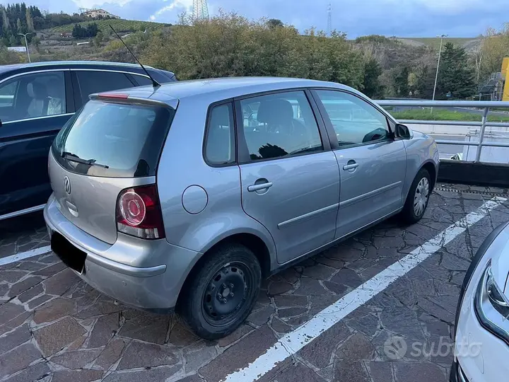 Volkswagen Polo 2007 photo 2