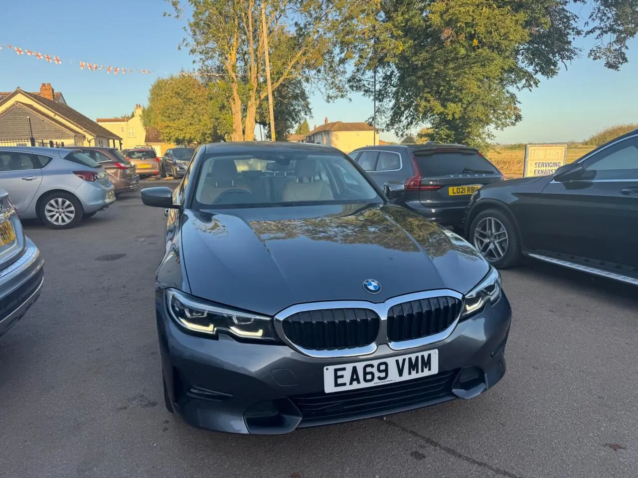 BMW 3 Series 2019 photo 5