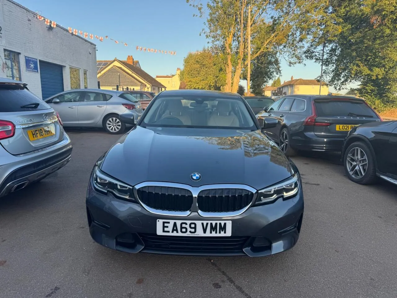 BMW 3 Series 2019 photo 4