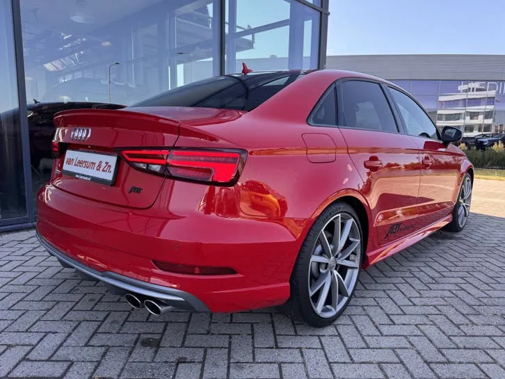 Audi S3 2017 photo 2